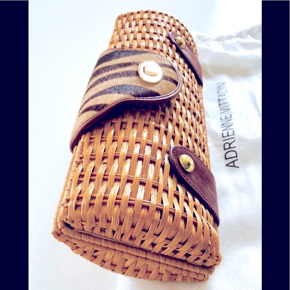 Neiman Marcus Adrienne Vittadini straw Clutch twin sided fur closure 13" x 5"